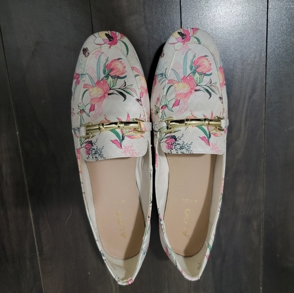 NWT Size 7 Aldo Boska White Floral Loafer - Picture 6 of 7